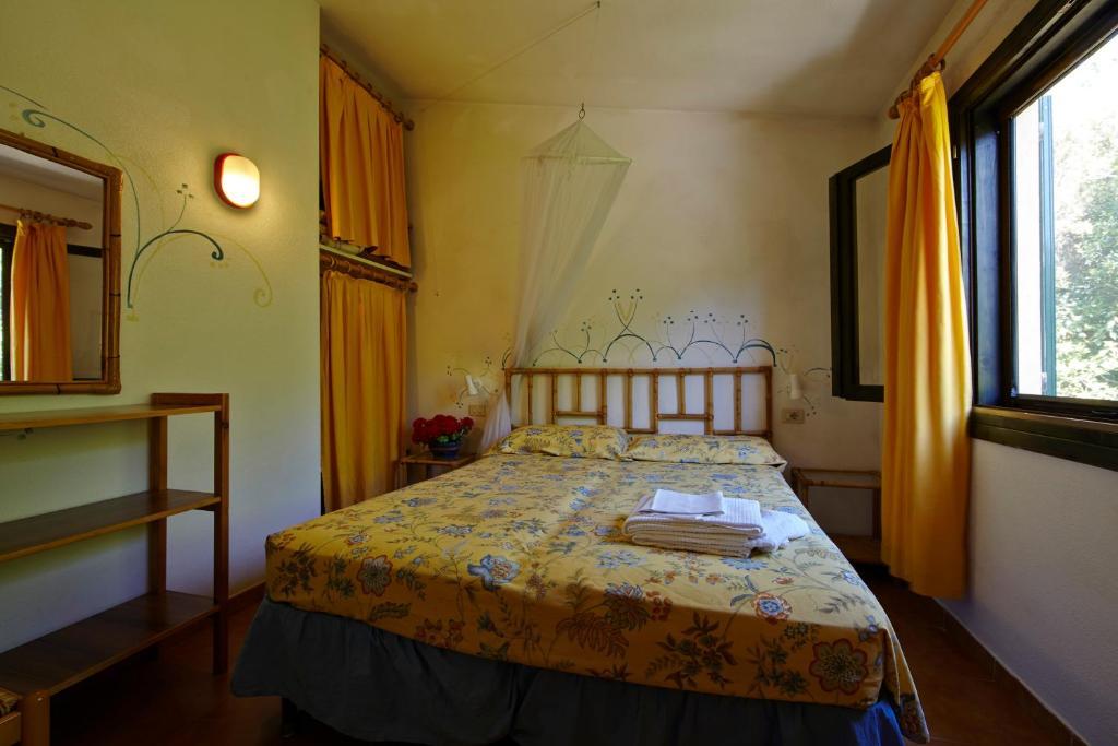 Residence Baia Salinedda Capo Coda Cavallo Eksteriør billede