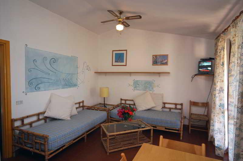 Residence Baia Salinedda Capo Coda Cavallo Eksteriør billede